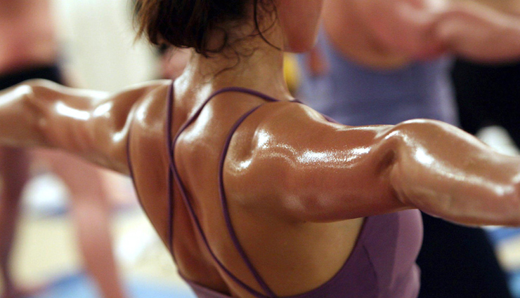 International Yoga Day 2022: योग के वक्त करी ये 6 गलतियां शरीर को पहुंचा सकती हैं नुकसान, रहे सतर्क international yoga day,international yoga day 2022,mistakes during yoga,yoga day,yoga for good health,yoga benefits,Health,health news,healthy living