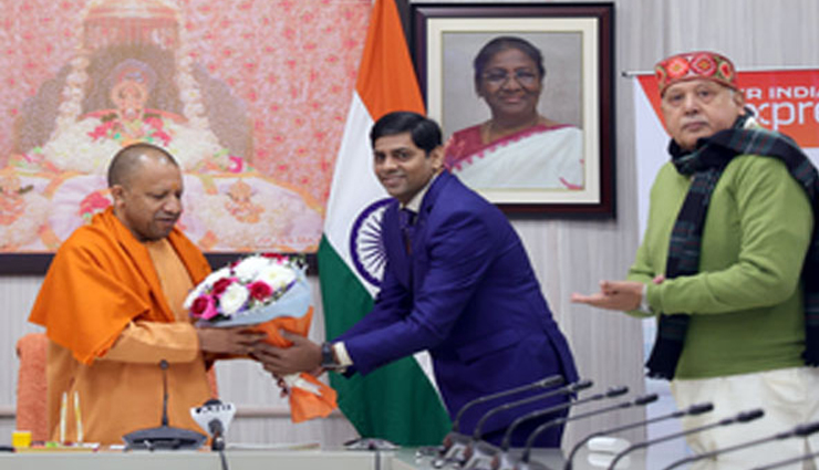 कोलकाता से अयोध्या के लिए शुरू हुई एयर इंडिया एक्सप्रेस फ्लाइट, योगी ने दिखायी हरी झंडी