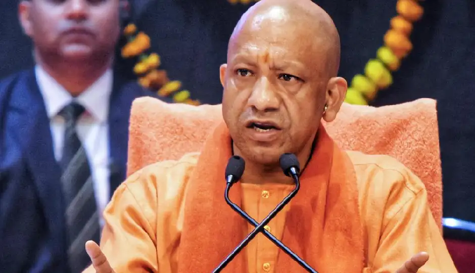 यूपी चुनाव से पहले आक्रामक अंदाज में CM योगी, लव जिहाद-लैंड जिहाद पर चेतावनी जारी