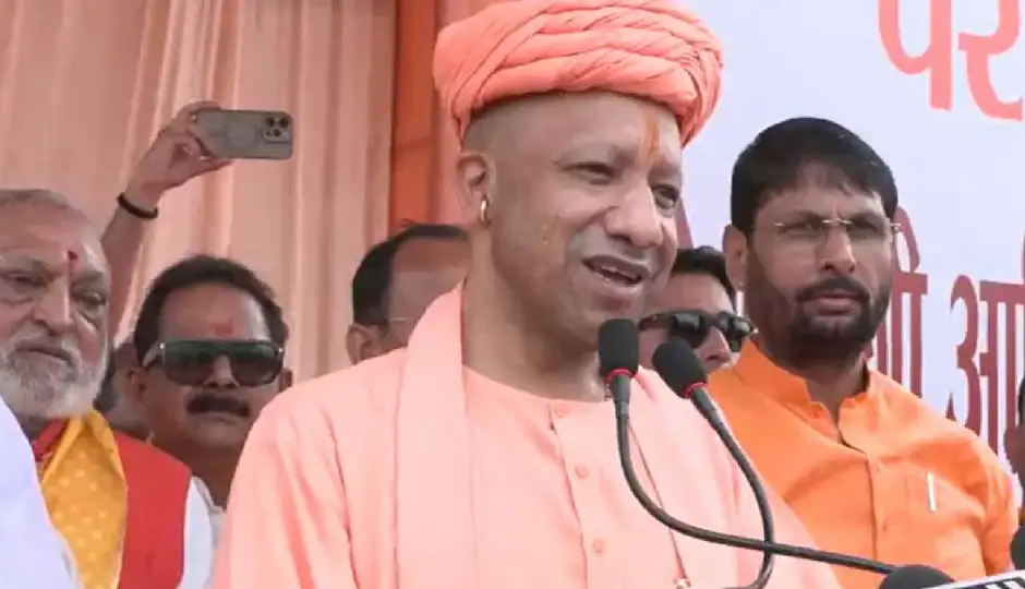 सीएम योगी का विपक्ष पर निशाना? बोले- आस्था मिटाने वाले खुद इतिहास में मिट गए