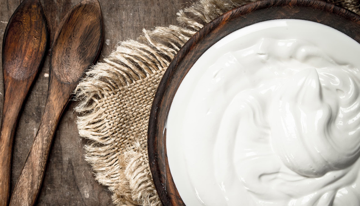 yogurt for skin,yogurt for hair,benefits of yogurt for skin,benefits of yogurt for hair,yogurt beauty uses,natural skincare with yogurt,yogurt hair mask,yogurt face mask,lactic acid in yogurt,homemade yogurt remedies,yogurt for glowing skin,yogurt for dandruff,yogurt for acne,yogurt for dry skin,yogurt for shiny hair
