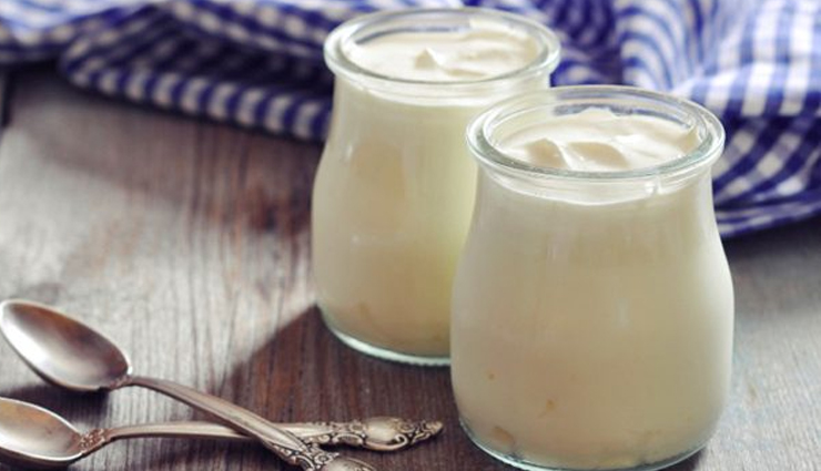 5 Benefits of Using Yogurt For Quick Hair Growth