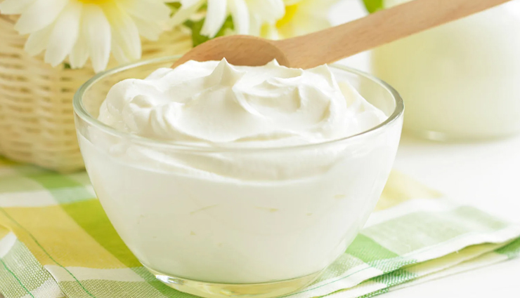 10 DIY Ways To Use Yogurt To Get Spot Free Skin
