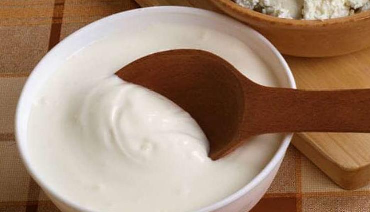 6 DIY Yogurt Face Packs for Different Skin Types