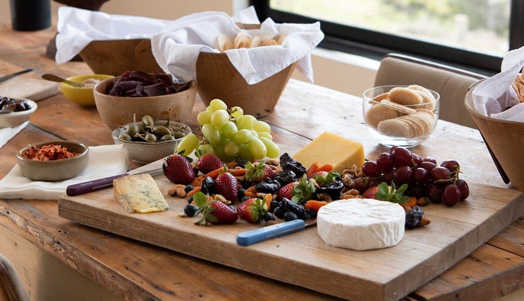 yorkshire,travel destinations in yorkshire,places to visit in yorkshire,ancient churches and abbeys,national parks,museums and arts scene,other natural beauty,delicious food