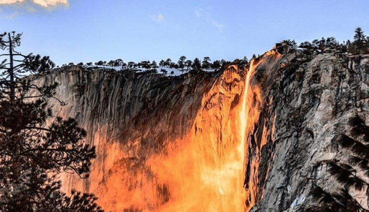 आग का झरना जिसे देख सब रह जाते हैं हैरान, सच्चाई कर देगी आपको दंग