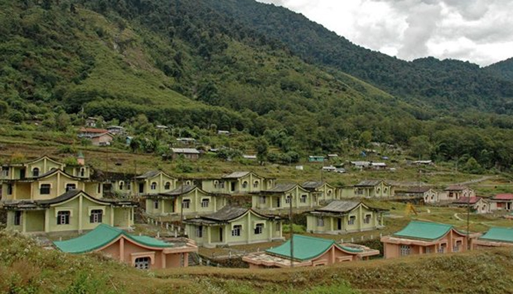 tourist places in sikkim,sikkim tourism,holidays in sikkim,travel guide,travel tips,places to visit in sikkim