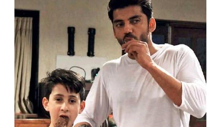 कश्मीर बाल कलाकार की मदद को आगे आए ‘नोटबुक’ के जहीर इकबाल