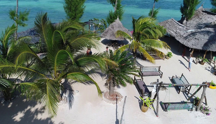 zanzibar,things to do in zanzibar,promised land,watch the sunset,prison island,dolphin,bike along the coast,night market