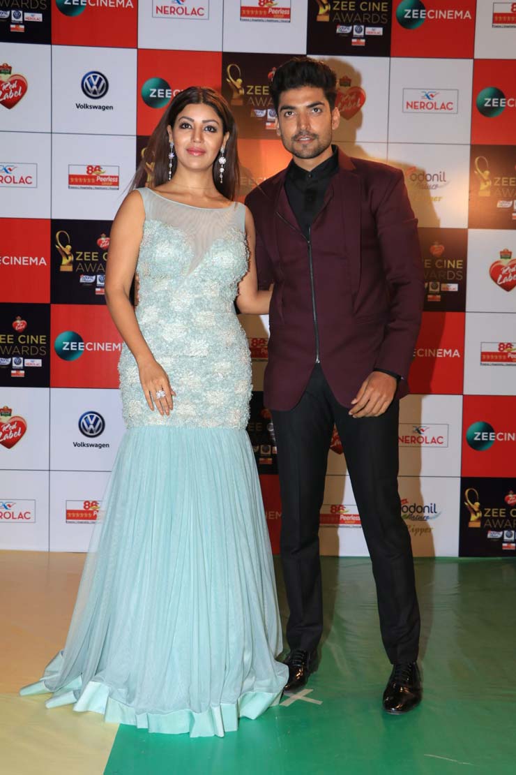 PHOTOS - बॉलीवुड से लेकर टीवी सितारों ने बनाया Zee Cine Awards की शाम को और रंगीन bollywood,zee cine awards,tv celebrities,photos,entertainment,bollywood gossips