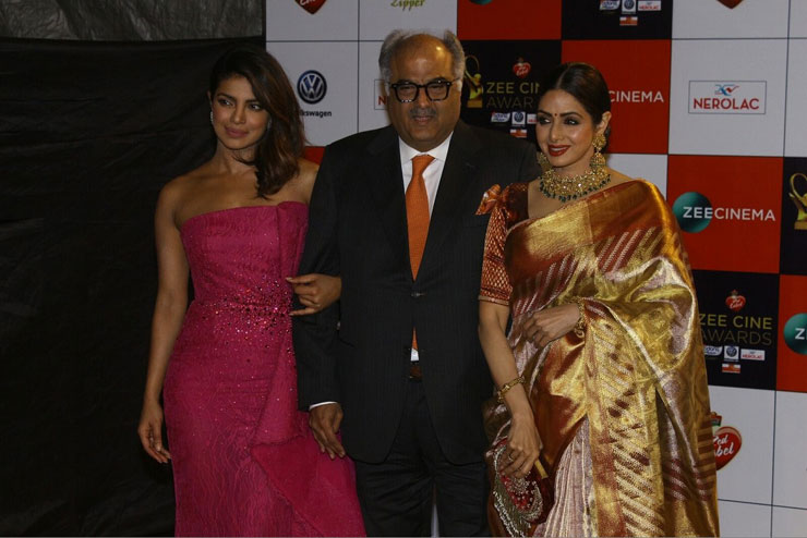 PHOTOS - बॉलीवुड से लेकर टीवी सितारों ने बनाया Zee Cine Awards की शाम को और रंगीन bollywood,zee cine awards,tv celebrities,photos,entertainment,bollywood gossips