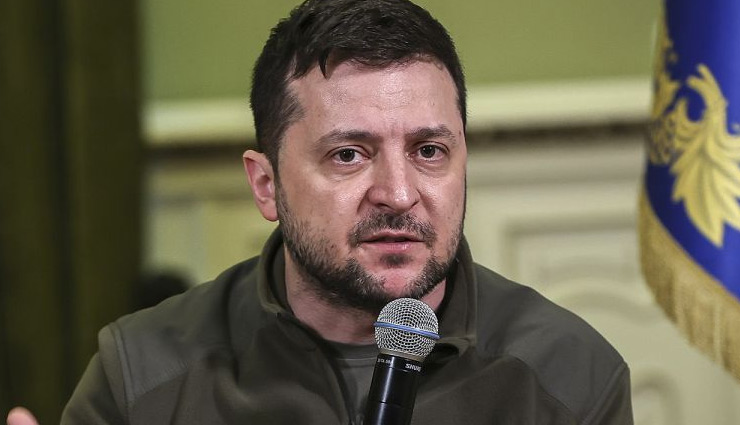 यूक्रेन के राष्ट्रपति जेलेंस्की का दावा - रूस हमले के लिए कर रहा है Phosphorus Bomb का इस्तेमाल