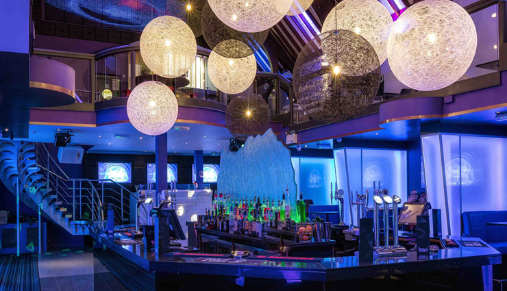 dubai,dubai night life,night life in dubai,pubs in dubai,dubai travel,holidays,travel guide,travel tips