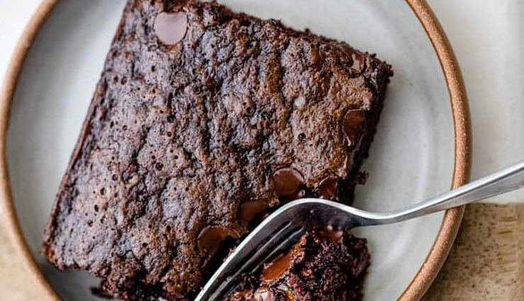 zucchini brownies,zucchini brownies recipe,hunger struck,food