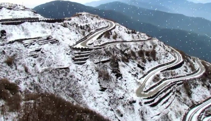 winter destinations to visit in india,india tourism,tourist places in india,winter destinations,kalpa,zuluk,mechuka,sonmarg,zanskar valley,tawang,travel,holidays,travel guide