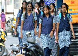 கொரோனா பரவல் காரணமாக பள்ளிகள் திறப்பு தள்ளிப் போகுமா?