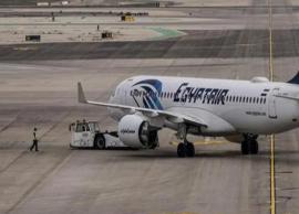 தரையிறங்கிய எகிப்து ஏர் விமானத்தின் சக்கரங்கள் வெடித்ததால் பரபரப்பு