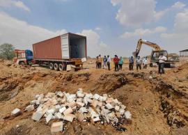 சுங்கத்துறையால் பறிமுதல் செய்யப்பட்ட மதுபாட்டில்கள் அழிப்பு