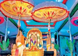 திருப்பதி பிரமோற்சவ விழாவில் சேஷ வாகனத்தில் சுவாமி வீதியுலா