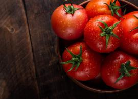 முகத்தில் ஏற்படும் கரும்புள்ளிகளை கட்டுப்படுத்தும் தக்காளி