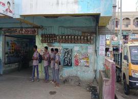 துறையூர் பஸ்ஸ்டாண்ட்டில் கைக்கெட்டும் வகையில் மின் இணைப்பு பெட்டிகள்