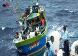 தூத்துக்குடி மீனவர்கள் 12 பேரை கைது செய்த மாலத்தீவு கடற்படையினர்