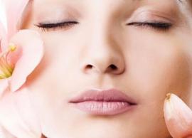 மென்மையான, பளபளக்கும் சருமத்தை பெற வீட்டில் உள்ள பொருட்களே போதுமே!!!