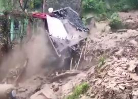 சிம்லாவில் ஏற்பட்ட நிலச்சரிவில் சிக்கியவர்களை மீட்கும் பணி தீவிரம்