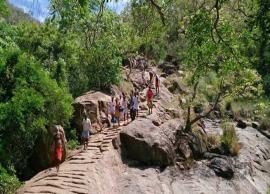 சதுரகிரி மலைக்கோயிலுக்கு செல்ல பக்தர்களுக்கு நிபந்தனைகளுடன் அனுமதி