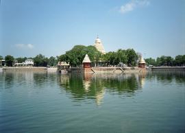 மதுரைக்கு அழகும், பெருமையும் சேர்க்கும் வண்டியூர் தெப்பக்குளம்... பார்க்க வேண்டிய முக்கிய இடம்