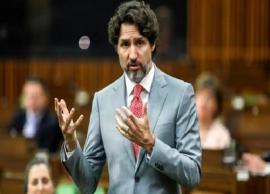 காவல்துறை அதிகாரிகள் சீருடைகளில் கேமராக்கள்; கனடா பிரதமர் ஜஸ்டின் யோசனை