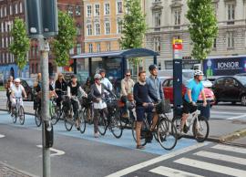 கொரோனா அச்சத்தால் மின்சார சைக்கிளில் பணிக்கு செல்லும் பிரான்ஸ் மக்கள்