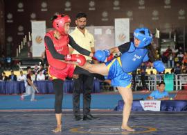 கோவையில் நடந்த வூசு போட்டியில் அசத்திய மாணவிகள்