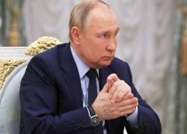 அரசு அதிகாரிகள் ஏப்ரல் மாதத்திற்கு முன்பே ஐ போன்கள் பயன்படுத்துவதை நிறுத்த உத்தரவு