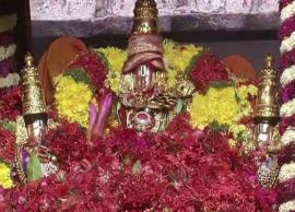 ஒரேநாளில் 10 டன் மலர்களால் ஏழுமலையான் – பத்மாவதி தாயாருக்கு புஷ்ப யாகம்