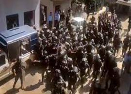 இம்ரான்கான் கைது... பாகிஸ்தானில் அசாதாரண சூழல்: நாடு முழுவதும் போராட்டம்