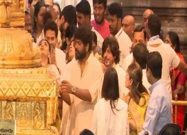 படம் வெற்றி பெற வேண்டி திருப்பதி கோயிலுக்கு வந்த ஷாரூக்