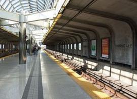 கனடாவின் சுரங்கப்பாதையில் கத்தி முனையில் கொள்ளை சம்பவம்