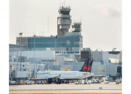 ரன்வேயில் பின்நோக்கி நகர்ந்த போது விபத்து... 2 விமானங்கள் மோதிக் கொண்டன