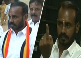 கட்சி துண்டு, வேட்டியுடன் வந்த வேட்பாளருக்கு வாக்களிக்க அனுமதி மறுப்பு