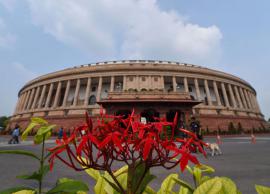 பள்ளிகளை எப்போது திறக்கலாம்; மக்களிடம் கருத்து கேட்கிறது மத்திய அரசு