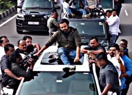 மாஸ் காட்டினார்... வழக்குப்பதிவு செய்தனர்; நடிகர் பவன் கல்யாணுக்கு ஏற்பட்ட சிக்கல்