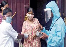 வீடுகள் தேடி சென்று குடும்ப அட்டைதாரர்களுக்கு நிவாரண உதவி வழங்கும் பணி தொடங்கியது