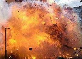 வீட்டில் இருந்த பட்டாசு வெடித்து சிதறியதால் 2 பேர் பலி