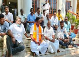 எம்எல்ஏ அங்காளன் உண்ணாவிரதம் இருந்ததால் பரபரப்பு