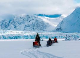 பழங்கால பனிக்கட்டியின் மாதிரிகளை சேமித்த விஞ்ஞானிகள்