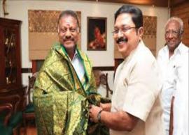 தஞ்சையில் நடந்த முன்னாள் அமைச்சர் வைத்திலிங்கம் இல்ல திருமண விழாவில் பங்கேற்ற ஓ.பி.எஸ்., டி.டி.வி.தினகரன்