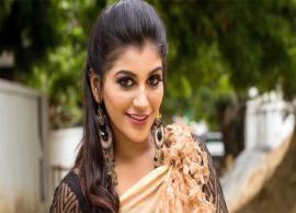 விபத்து வழக்கில் 2வது முறையாக கோர்ட்டில் ஆஜரானார் நடிகை யாஷிகா
