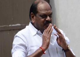 அதிமுகவினர் கொடுத்த அசத்தல் வரவேற்பு... முன்னாள் அமைச்சருக்கு இன்ப அதிர்ச்சி