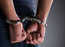 வேலை வாங்கி தருவதாக கூறி பண மோசடி செய்த ஆசிரியர் கைது